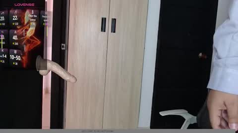 black_penis22 online show from 9, 10, 2025