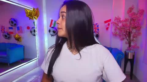 Snapshot of black_roseee chatting on 8, 7, 2026 Rousse online show from 8, 7, 2026