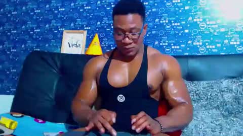 duglas online show from 27, 10, 2025