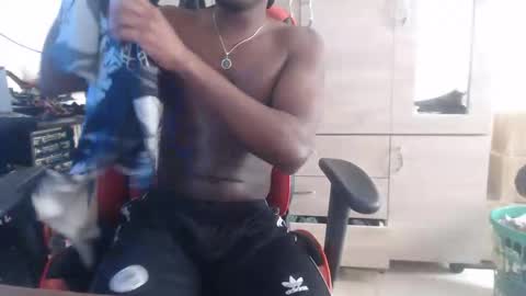 Black online show from 7, 3, 2026