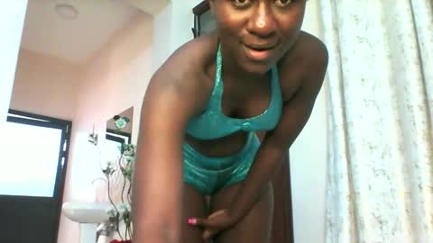 Snapshot of blackafrica2023 chatting on 19, 1, 2025 black african online show from 19, 1, 2025