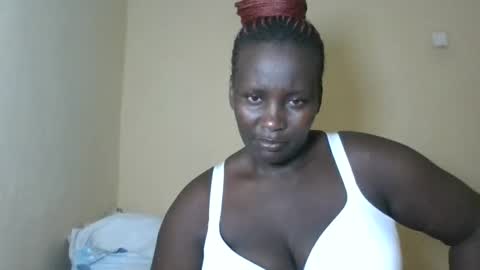 Snapshot of blackbeauty002 chatting on 5, 5, 2026 PACIFICA online show from 5, 5, 2026