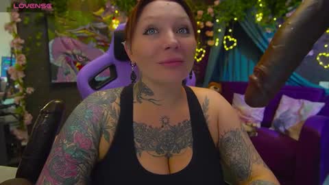 Snapshot of blackedbarbie chatting on 12, 4, 2026 Alice online show from 12, 4, 2026