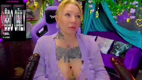 Snapshot of blackedbarbie chatting on 25, 7, 2026 Alice online show from 25, 7, 2026
