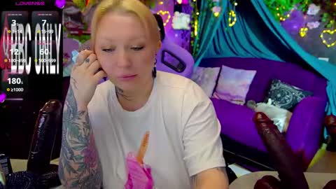 Snapshot of blackedbarbie chatting on 27, 7, 2026 Alice online show from 27, 7, 2026