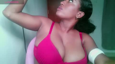 Snapshot of blackitybae chatting on 8, 7, 2026 Shophie White online show from 8, 7, 2026
