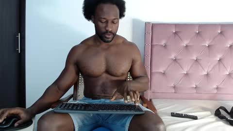 Twtter 1MikeBeckford            Onlyfns beckfordmike online show from 6, 1, 2025