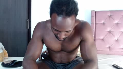 Twtter 1MikeBeckford            Onlyfns beckfordmike online show from 6, 1, 2025