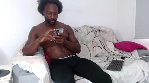 Twtter 1MikeBeckford            Onlyfns beckfordmike online show from 9, 2, 2026