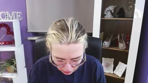 Z O E Y online show from 17, 2, 2026