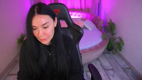 blacksilkqueen online show from 20, 11, 2025