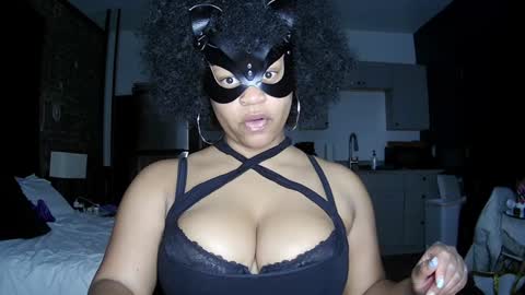 Queen Siren online show from 12, 1, 2025