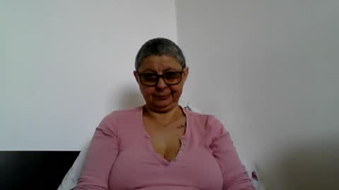 Snapshot of blackwidow05 chatting on 17, 4, 2026 Black Widow online show from 17, 4, 2026