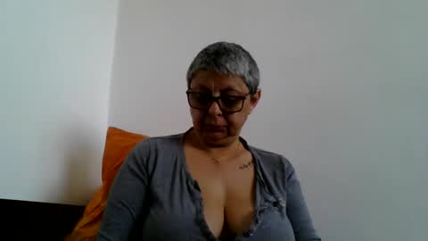 Snapshot of blackwidow05 chatting on 14, 5, 2026 Black Widow online show from 14, 5, 2026