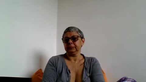 Snapshot of blackwidow05 chatting on 17, 5, 2026 Black Widow online show from 17, 5, 2026