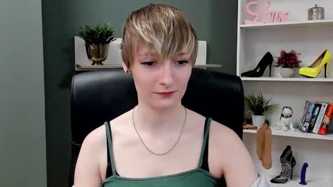 Snapshot of blair_erotic chatting on 17, 9, 2025 Blair online show from 17, 9, 2025