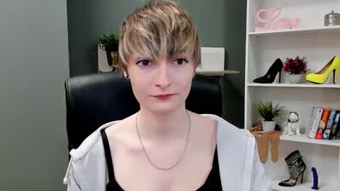 Snapshot of blair_erotic chatting on 25, 9, 2025 Blair online show from 25, 9, 2025
