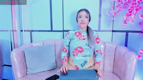 blairjones_ online show from 26, 9, 2025