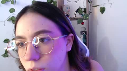   online show from 7, 2, 2025