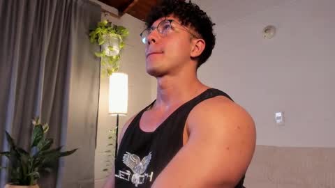 Blake Levi  Independent Model online show from 19, 2, 2025