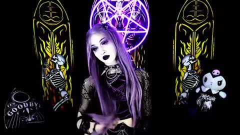   online show from 21, 2, 2025