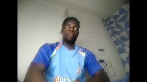 Snapshot of blesse_mixed chatting on 7, 10, 2025 Black brown online show from 7, 10, 2025