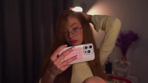  LiLy online show from 12, 9, 2025