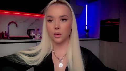Snapshot of blond_diamond chatting on 24, 12, 2024 Lana online show from 24, 12, 2024