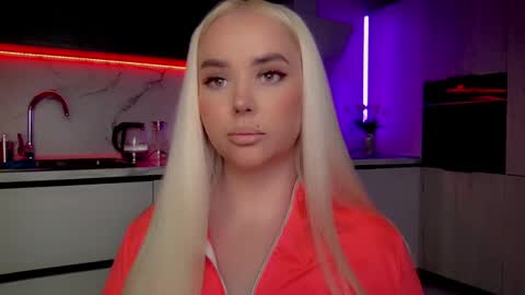 Snapshot of blond_diamond chatting on 20, 1, 2025 Lana online show from 20, 1, 2025