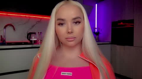 Snapshot of blond_diamond chatting on 20, 1, 2025 Lana online show from 20, 1, 2025