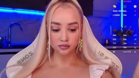 Snapshot of blond_diamond chatting on 1, 7, 2026 Lana online show from 1, 7, 2026