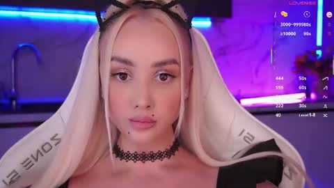Snapshot of blond_diamond chatting on 30, 7, 2026 Lana online show from 30, 7, 2026
