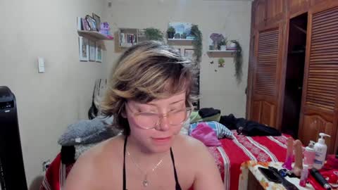 Snapshot of blondandtattooface chatting on 26, 1, 2025 blondandtattooface online show from 26, 1, 2025