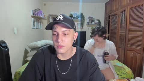 Snapshot of blondandtattooface chatting on 1, 2, 2025 blondandtattooface online show from 1, 2, 2025