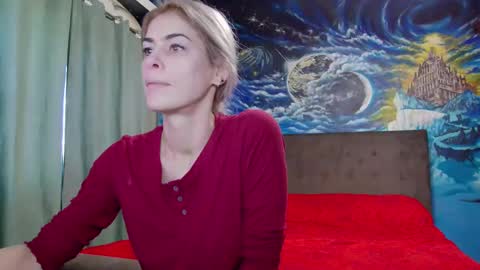 Snapshot of blonde4pasion chatting on 11, 1, 2025 blonde4pasion online show from 11, 1, 2025