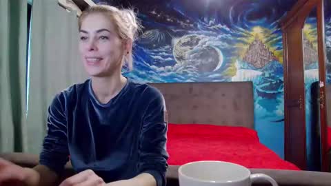 Snapshot of blonde4pasion chatting on 23, 1, 2025 blonde4pasion online show from 23, 1, 2025