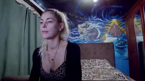Snapshot of blonde4pasion chatting on 4, 10, 2025 blonde4pasion online show from 4, 10, 2025