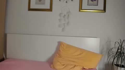 Nicole online show from 19, 11, 2025