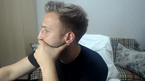 Snapshot of blondeagle chatting on 15, 6, 2026 Mr Blond online show from 15, 6, 2026