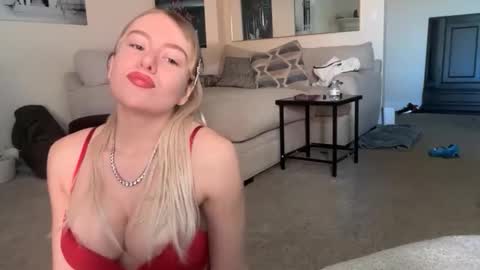 blondebunny999 online show from 5, 4, 2026