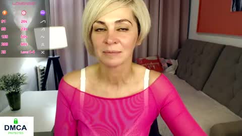 Snapshot of blondemommy_77 chatting on 19, 7, 2026 Lola online show from 19, 7, 2026