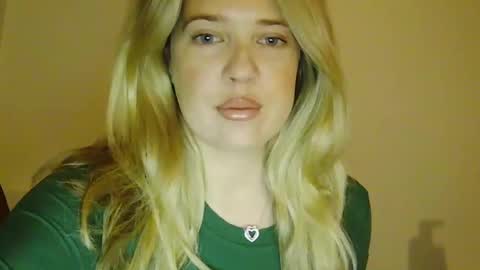 blondie6767 online show from 18, 10, 2025