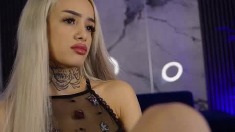 Snapshot of blondie_muller chatting on 17, 1, 2026 blondie_muller online show from 17, 1, 2026