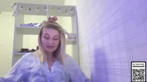 blondie_xoxoxo online show from 7, 1, 2026
