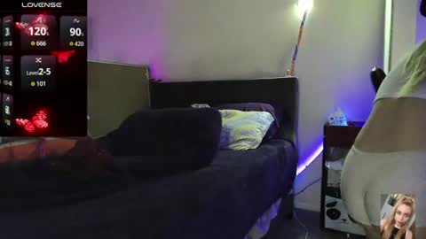 Snapshot of blondiebubblebooty chatting on 9, 7, 2026 Bubbles online show from 9, 7, 2026