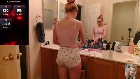 Snapshot of blondiebubblebooty chatting on 16, 7, 2026 Bubbles online show from 16, 7, 2026