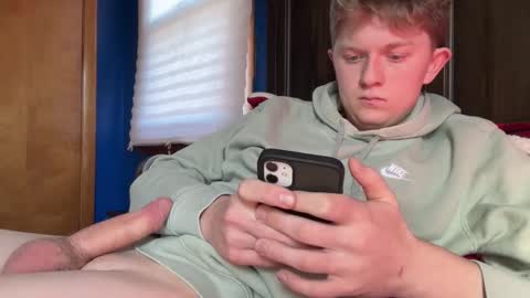 Snapshot of blondiedicks1 chatting on 16, 1, 2026 blondiedicks1 online show from 16, 1, 2026