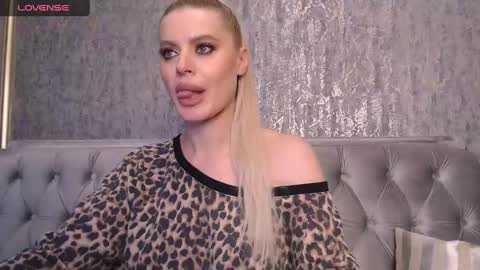 Helen online show from 19, 1, 2025
