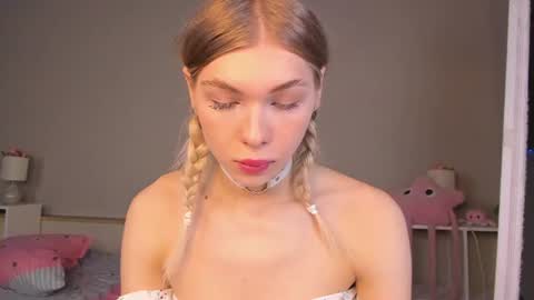 blondy_fina online show from 9, 6, 2026
