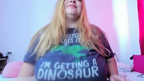 Snapshot of blondyliciousx chatting on 26, 2, 2025 katartistic name online show from 26, 2, 2025